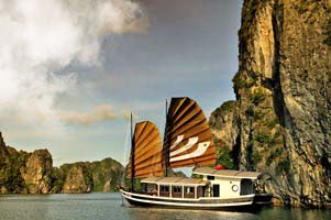 Cabin on Bhaya Legend cruise ship on Halong Bay
